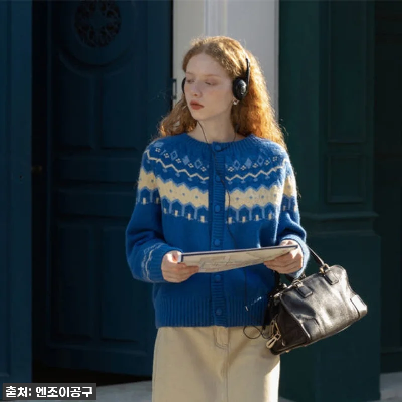 환절기 데일리룩 필수템! 블루 프렌치 관련 이미지 3