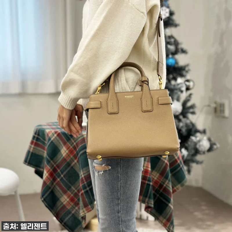 일상에 우아함을 더하다, 버버리 하우 관련 이미지 2