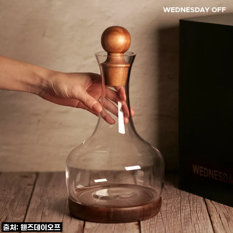 고급 원목 에어레이터 크리스탈 유리 와인 디캔터 선물포장세트, 이걸로 와인 맛과 분위기 두 마리 토끼 잡았어요!
