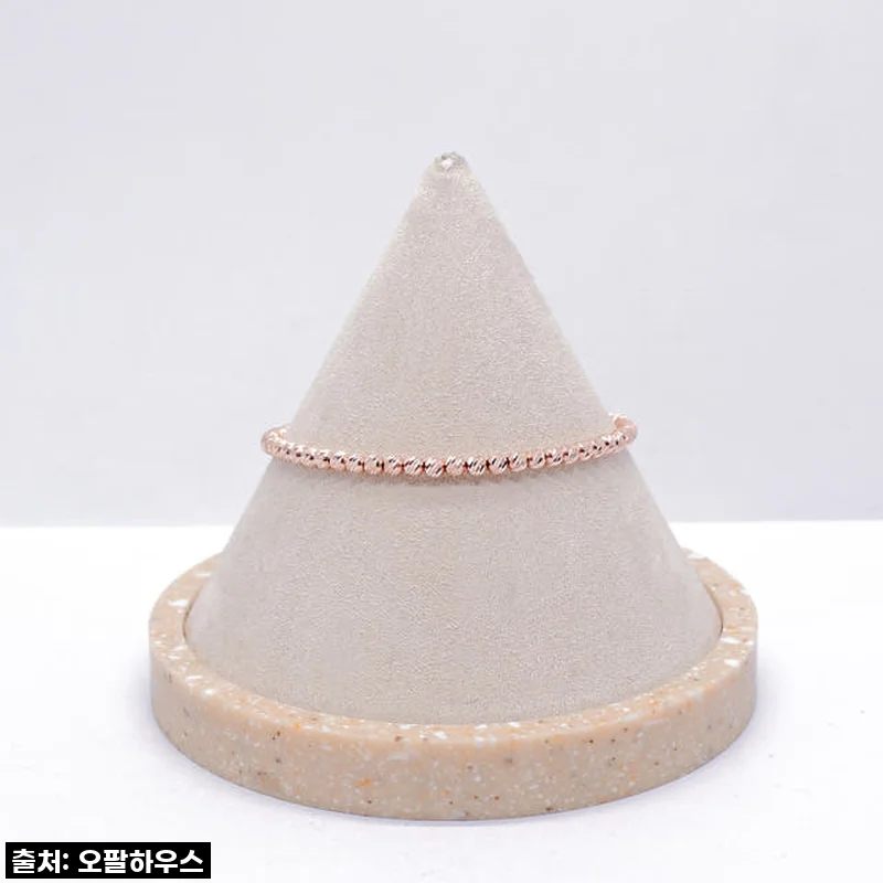14k 컷팅볼 3mm 팔찌, 이거 하나로 센스 있는 코디 완성했어요!