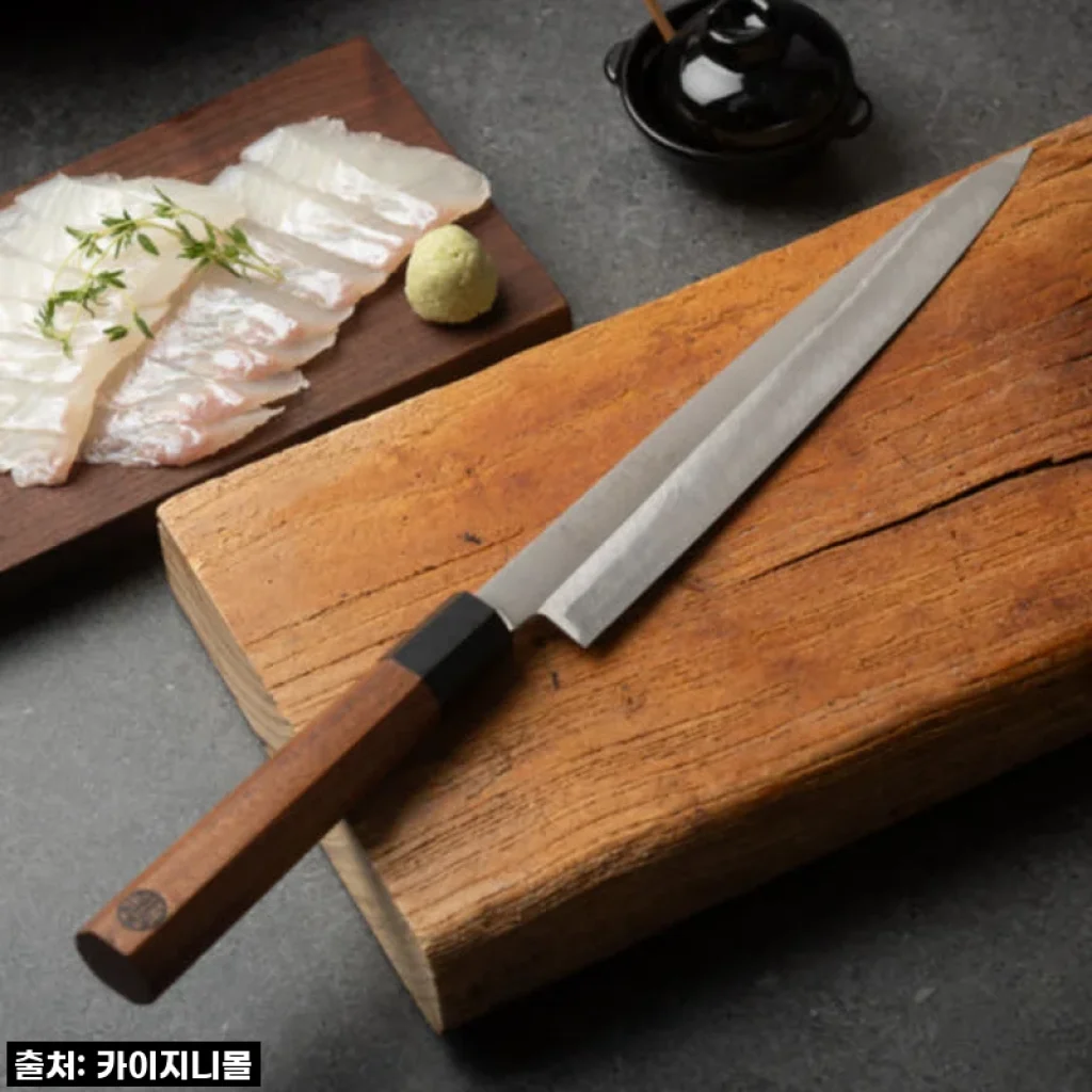 칼명인 조상진 해전도 팔각 사시미칼 210mm + 자석 나무 칼집 세트 사용후기