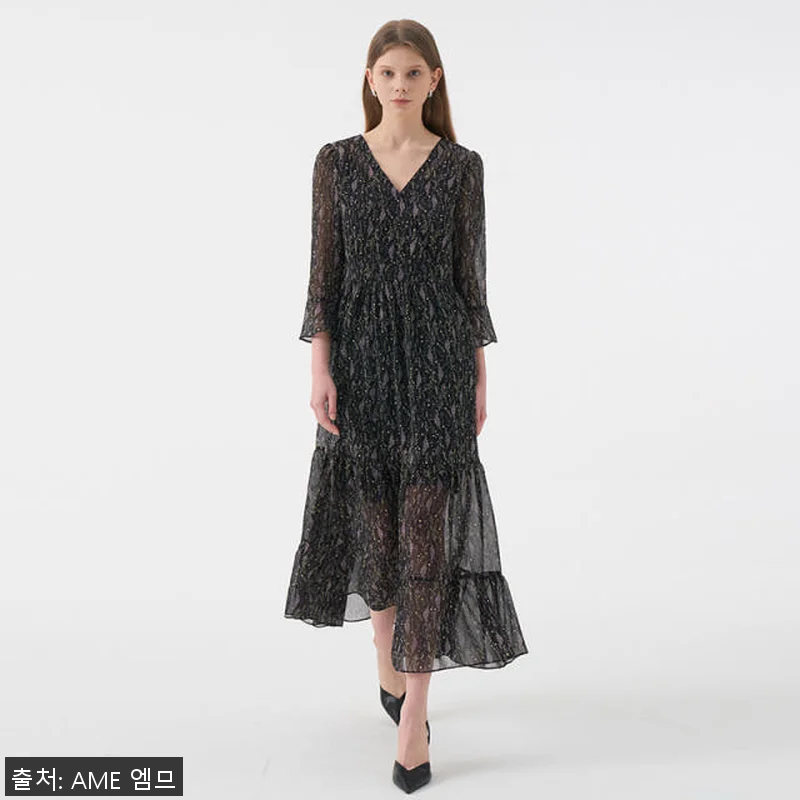 VANESSA Vneck Flower 관련 이미지 1