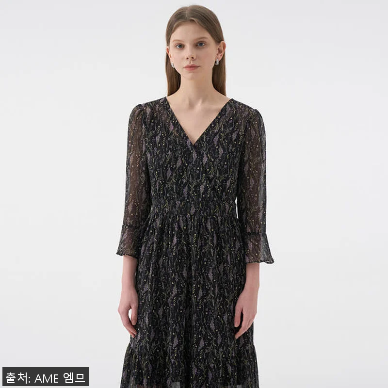VANESSA Vneck Flower 관련 이미지 4