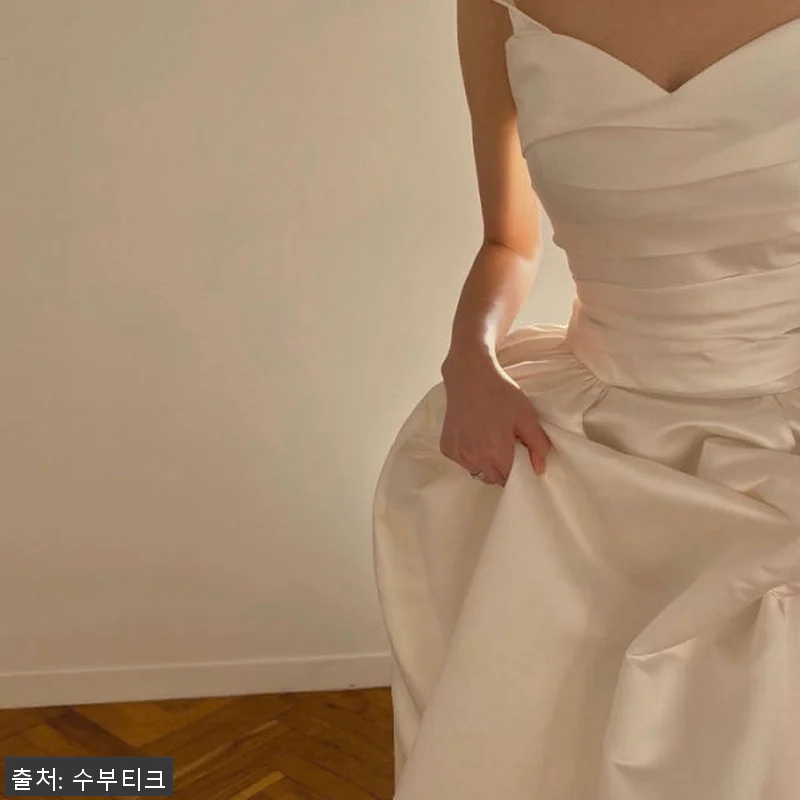 새틴 오프숄더 여행 사진 스냅촬영드레 관련 이미지 4