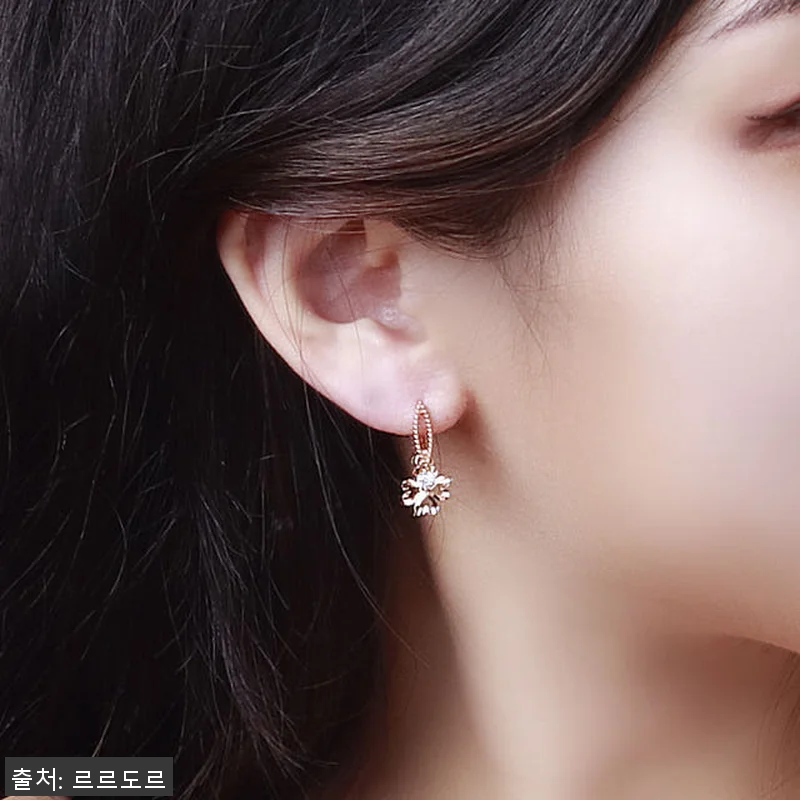 14K 클로버 커팅 볼 큐빅 귀걸이 관련 이미지 9