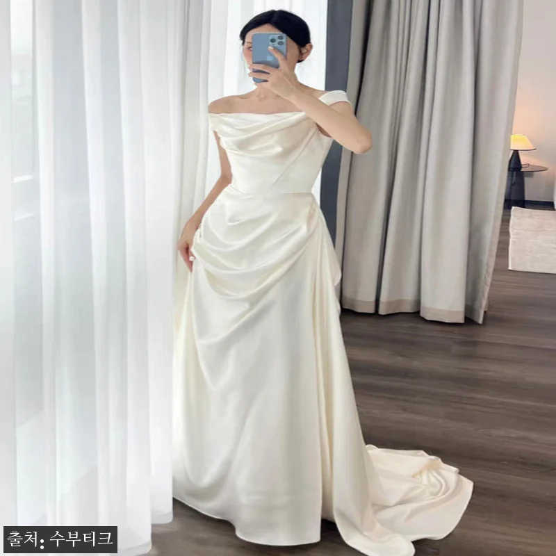 셀프웨딩 오프숄더 새틴 드레스 사용후 관련 이미지 1
