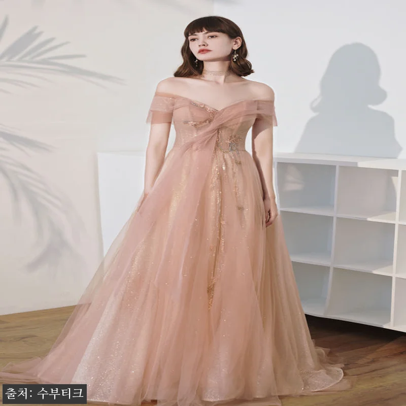 오프숄더 꼬임 이브닝드레스, 직접 입 관련 이미지 3
